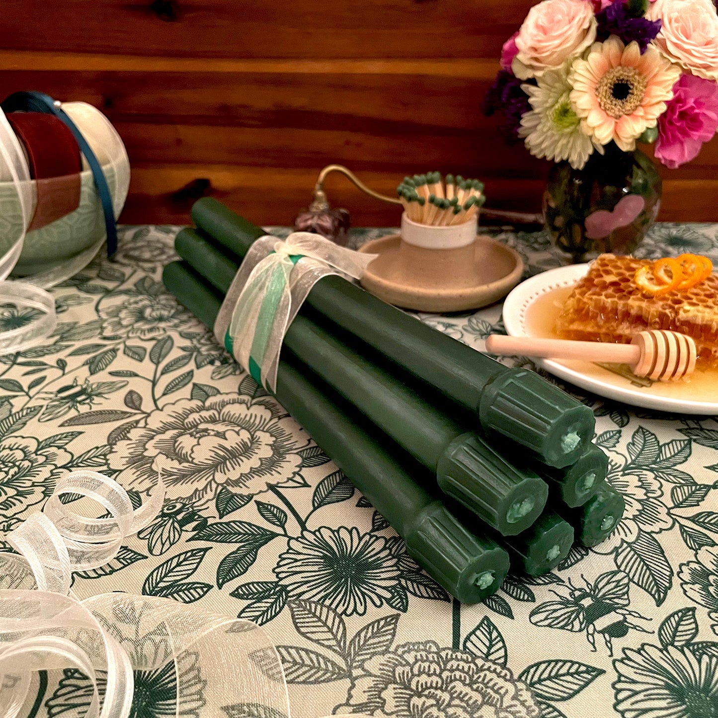 12 зеленых конусов пчелиного воска (толщиной 10 дюймов)