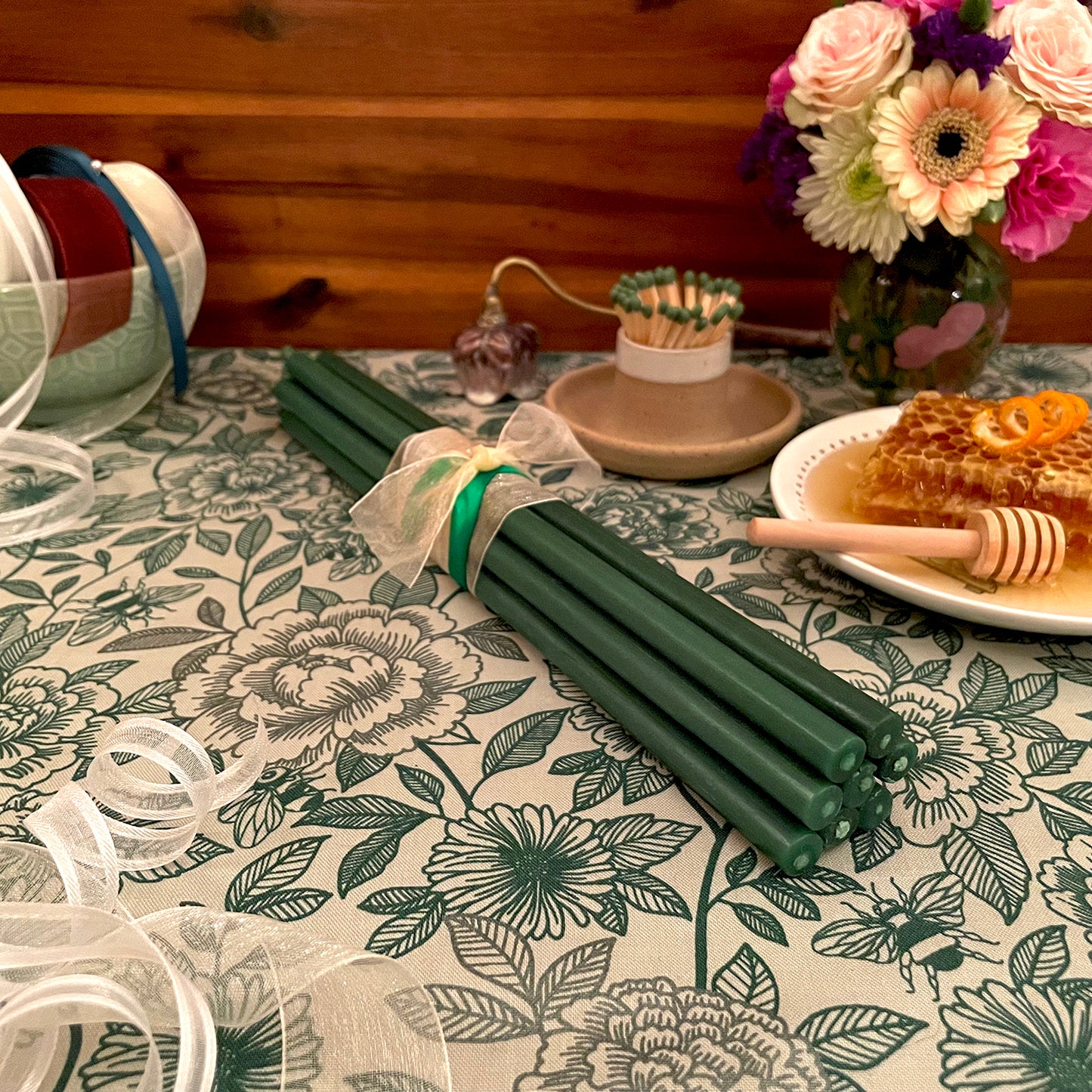 10 тонких конусов зеленого пчелиного воска (тонкие 10 дюймов)