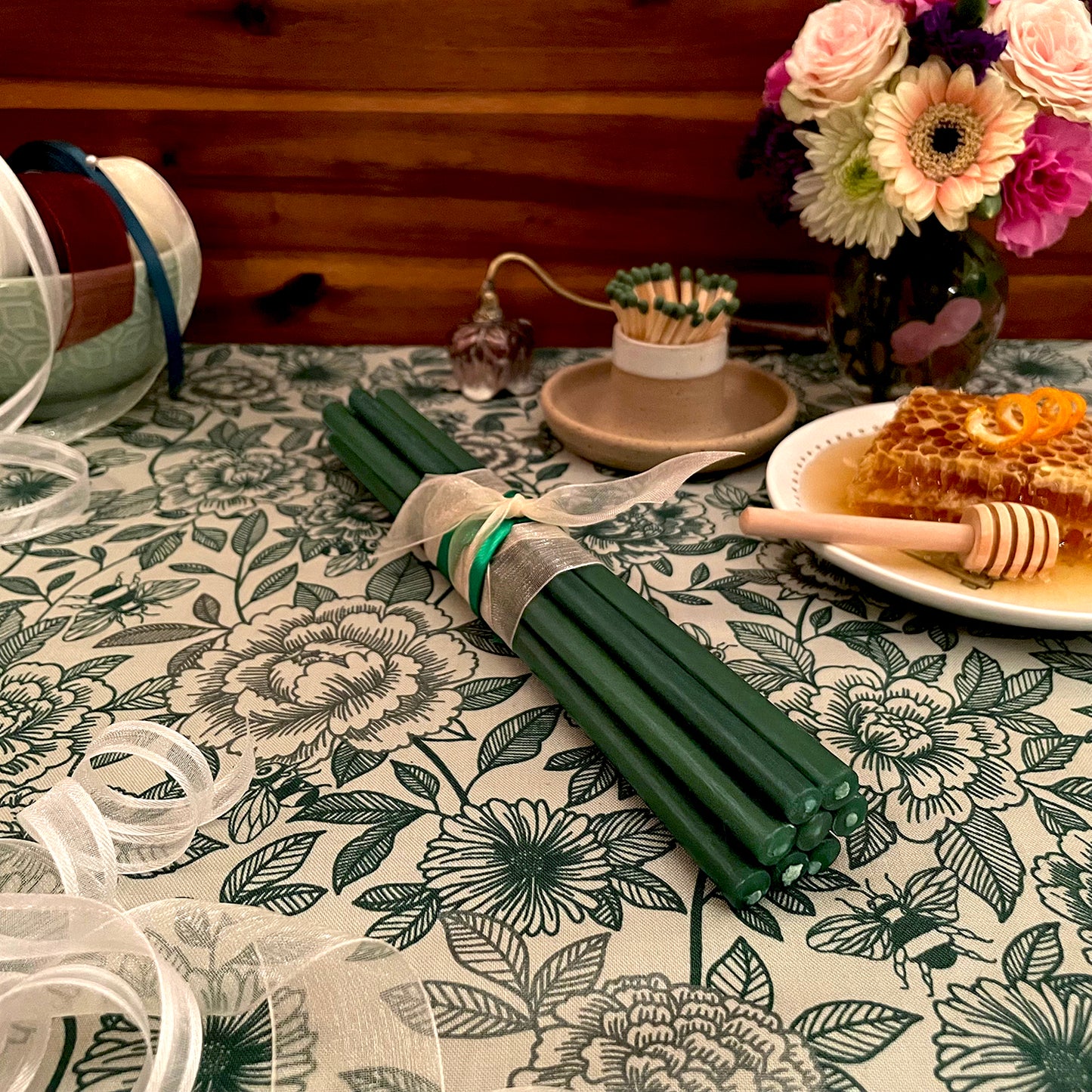 6 конусов зеленого пчелиного воска (тонкие 8 дюймов)