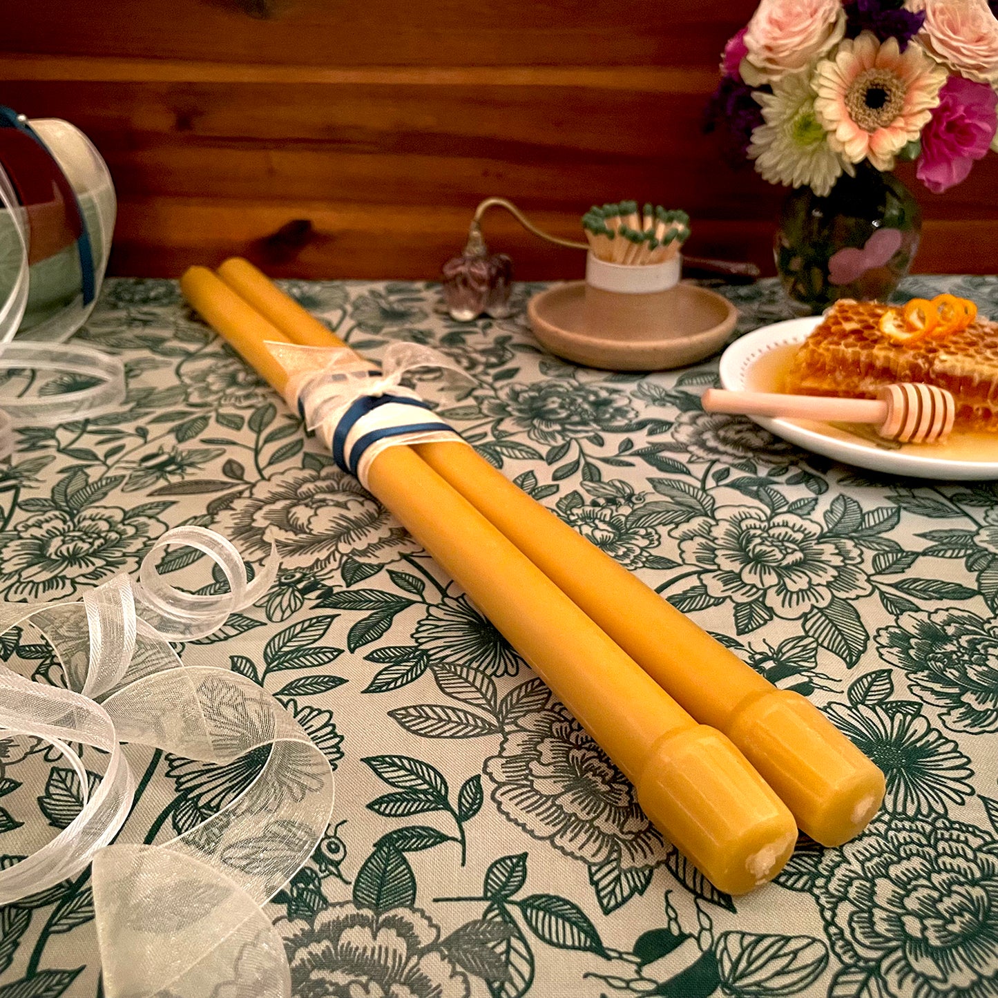 Синий конус из пчелиного воска (толщина 5 дюймов)