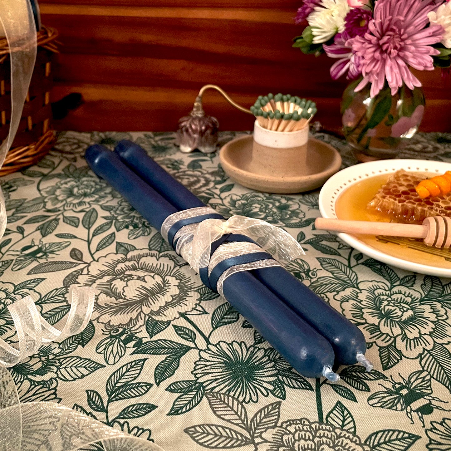 12 конусов синего пчелиного воска (толщиной 10 дюймов)