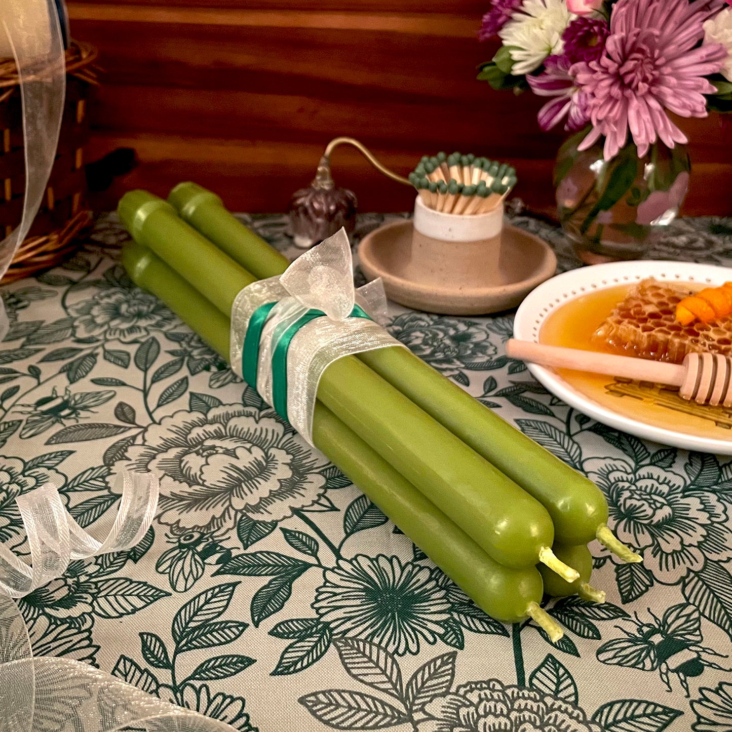 6 конусов синего пчелиного воска (толщиной 10 дюймов)