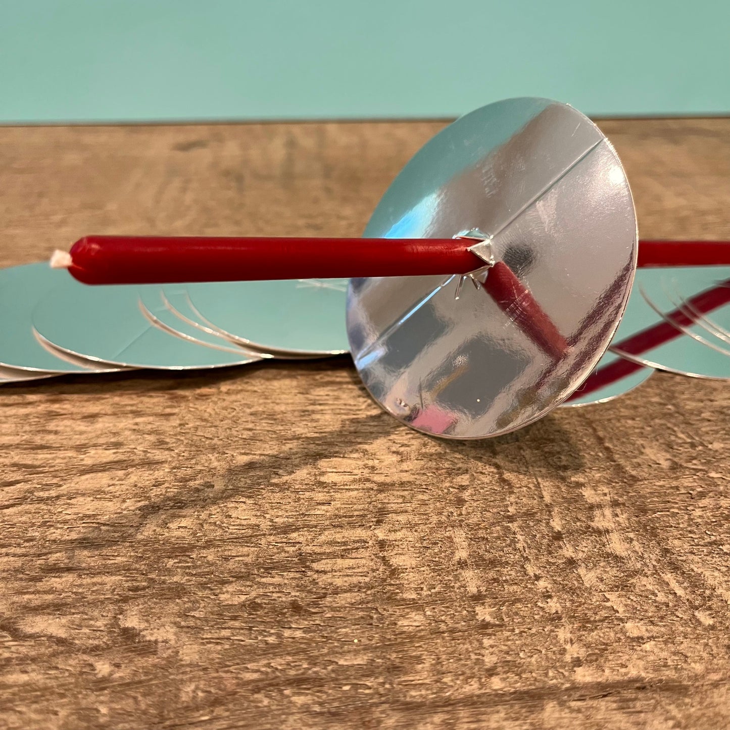 Футляр с серебряными бумажными каплеуловителями для свечей