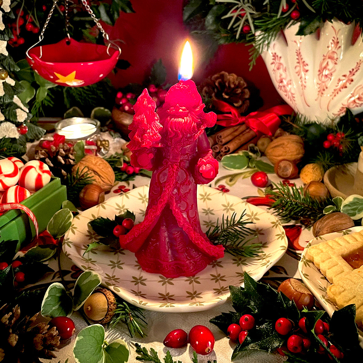 St. Nic's Crimson Christmas Beeswax Candle